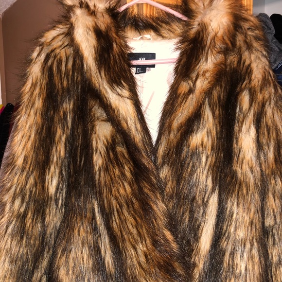 H&M Faux Fur Jacket - Picture 1 of 2